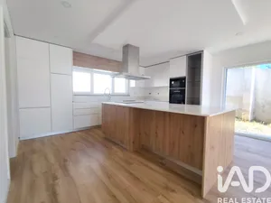 Casa/Moradia  em Cadaval e Pêro Moniz