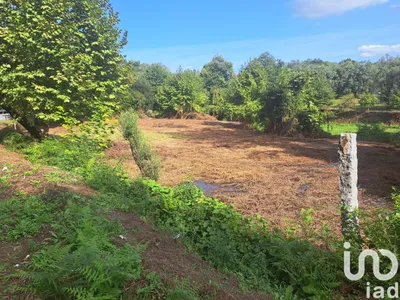 Fotografia 3 de Terreno de 1740 m² em Dossãos
