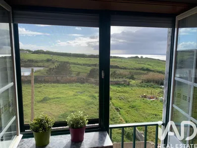 Apartamento T4 em Atouguia da Baleia