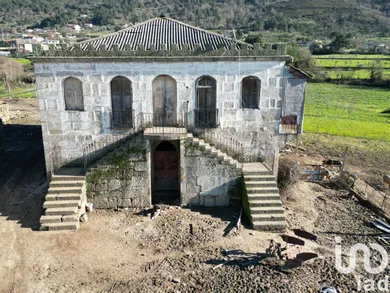Ferme  à Madalena e Samaiões