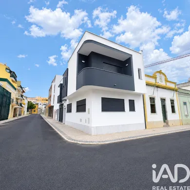 Casa/Moradia  em Faro (Sé e São Pedro)