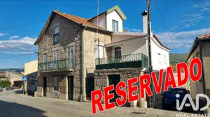 Maison traditionnelle à Lajeosa do Mondego