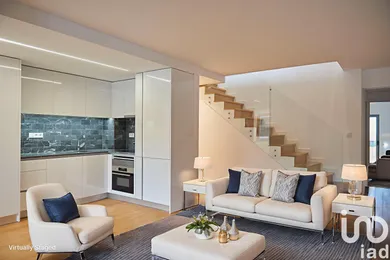 Duplex T3 em Alcântara