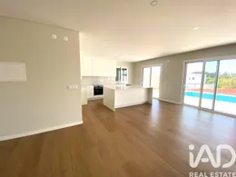 Casa/Moradia  em Alfeizerão
