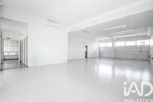 Loja / Estabelecimento Comercial em São Domingos De Benfica