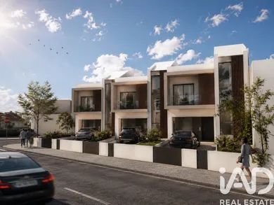 Townhouse in Buarcos E São Julião
