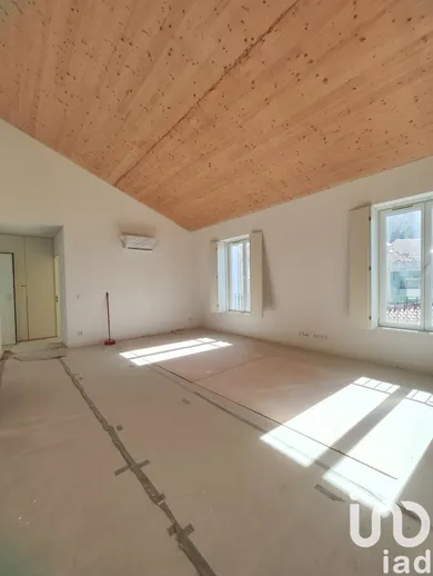 Apartment T2 in Campolide