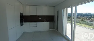 House in Antuzede e Vil de Matos