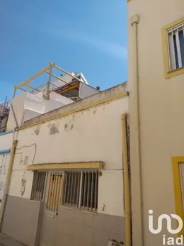 Casa com espaço comercial  em Moncarapacho e Fuseta