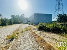 Loja / Estabelecimento Comercial em Mujães