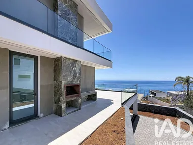 Maison  à Calheta