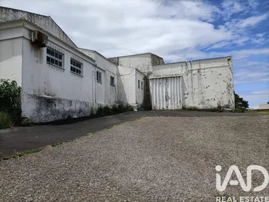 Warehouse in Praia da Vitória (Santa Cruz)