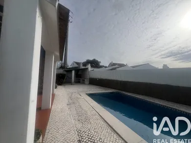 Maison à Carvoeira