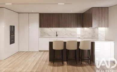 Apartamento T3 em Laranjeiro e Feijó