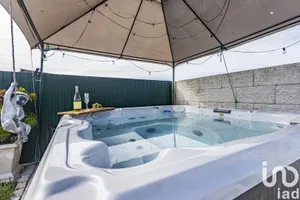 House at Tornada e Salir do Porto