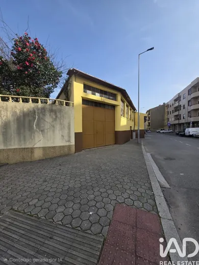 Armazém  em Santa Marinha E São Pedro Da Afurada