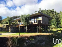 Village house in Gondoriz