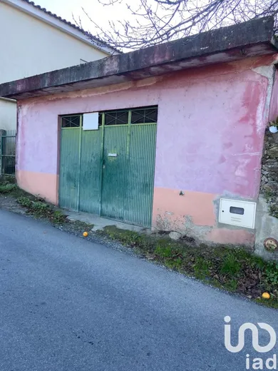Parking/garage/box  à Sedielos