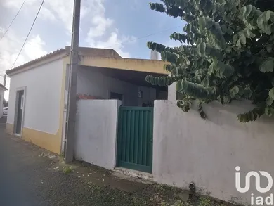 Casa de aldeia em Abitureiras