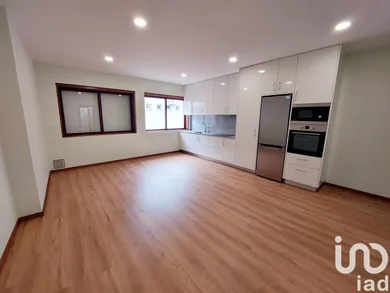 Apartamento T2 em Arcos de Valdevez (Salvador), Vila Fonche e Parada