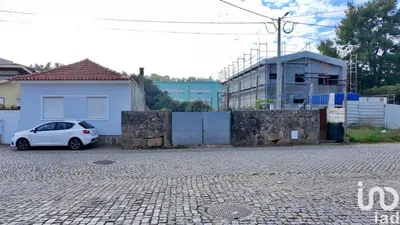 Fotografia 3 de Terreno urbano de 476 m² em Moreira