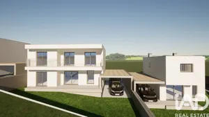 Casa/Moradia em Arrabal