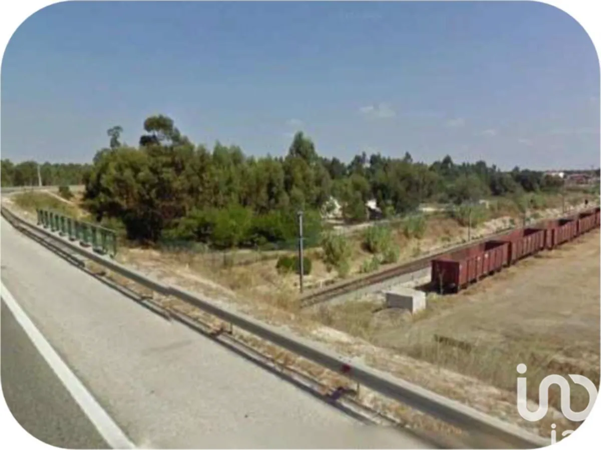 Terreno de 108 508 m² em Pegões