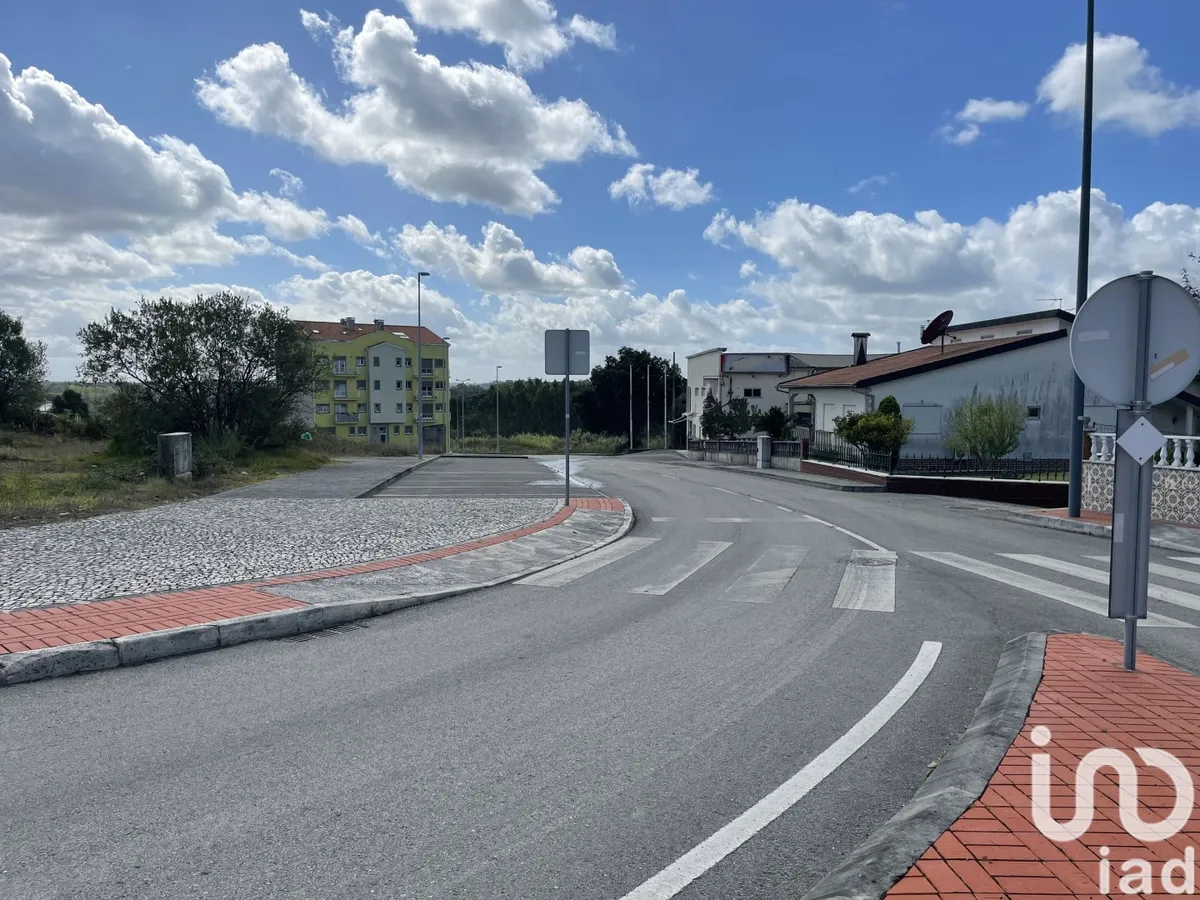 Terreno urbano de 360 m² em Oliveira do Bairro