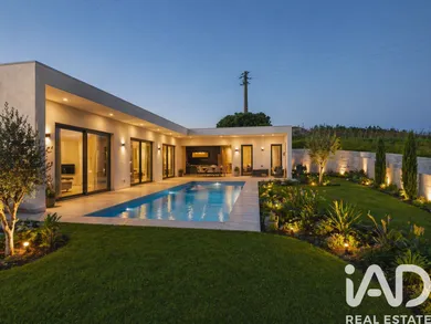 Casa/Moradia em Salir de Matos