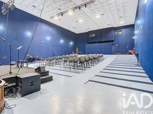 Boutique/Local commercial  à Santo António dos Olivais