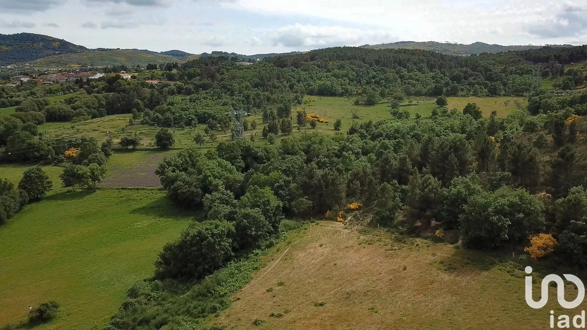 Terreno urbano de 32 590 m² em Santa Maria Maior