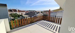Casa/Moradia  em Carnaxide e Queijas