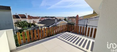Casa/Moradia em Carnaxide e Queijas