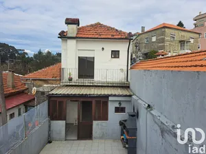 House  at Mafamude e Vilar do Paraíso