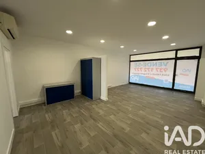 Loja / Estabelecimento Comercial em Lordelo Do Ouro E Massarelos
