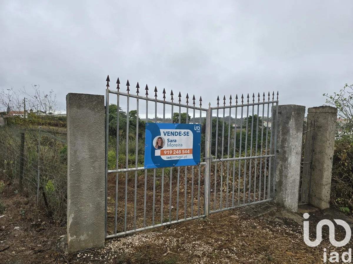 Terreno de 10 937 m² em Mafra