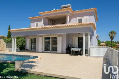 Casa/Moradia  em Albufeira e Olhos de Água