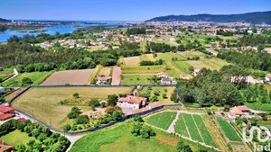 Herdade  em Cardielos e Serreleis