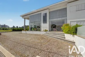 Shop/Premises commercial  in Nogueira e silva escura