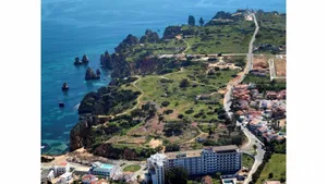 Land at São Gonçalo De Lagos