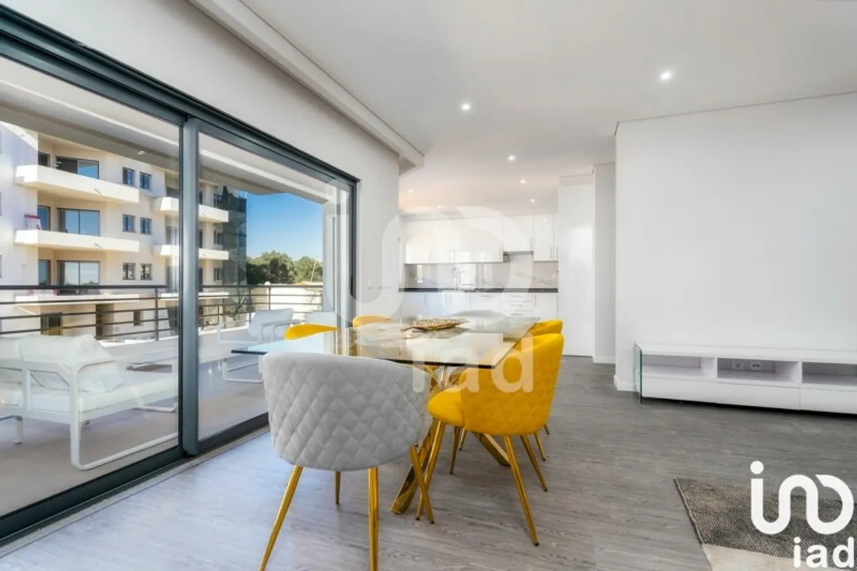 Apartamento 3 quartos de 132 m² em Quelfes