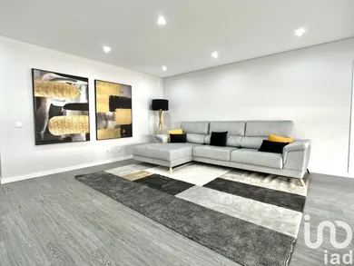 Apartment T4 at Quelfes