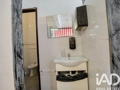 Loja / Estabelecimento Comercial  em Gulpilhares E Valadares