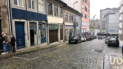 Fotografia 2 de Prédio de 230 m² em Paranhos