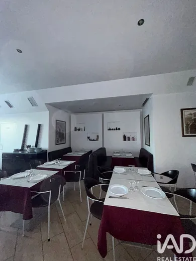 Loja / Estabelecimento Comercial em Alijó