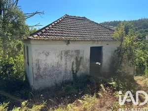 Land in Valadares