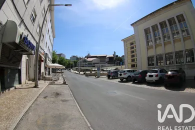 Shop/Premises commercial at Almada, Cova da Piedade, Pragal e Cacilhas