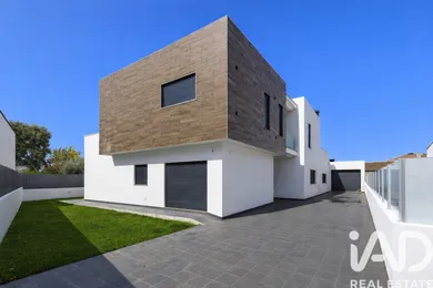 Casa/Moradia  em Azeitão (São Lourenço e São Simão)