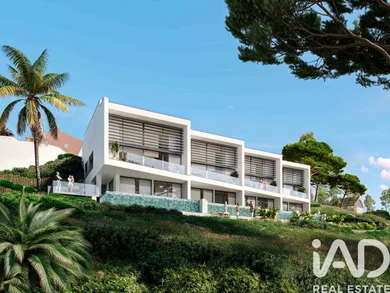 Casa/Moradia em Carvoeira