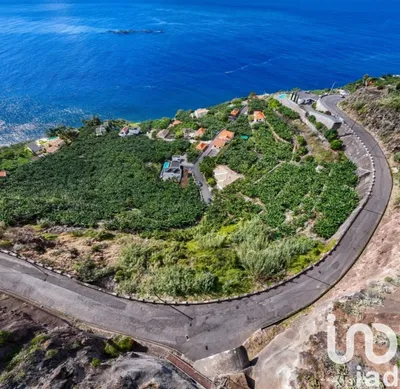 Fotografia 9 de Terreno urbano de 1790 m² em Estreito da Calheta
